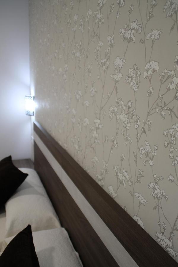 Baixo A Lua Rooming Sarria Extérieur photo
