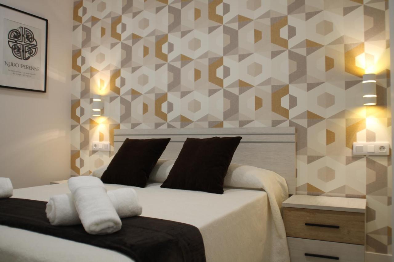 Baixo A Lua Rooming Sarria Extérieur photo