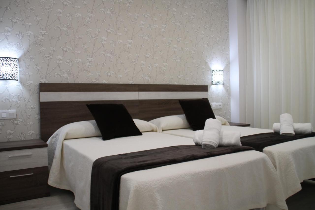 Baixo A Lua Rooming Sarria Extérieur photo