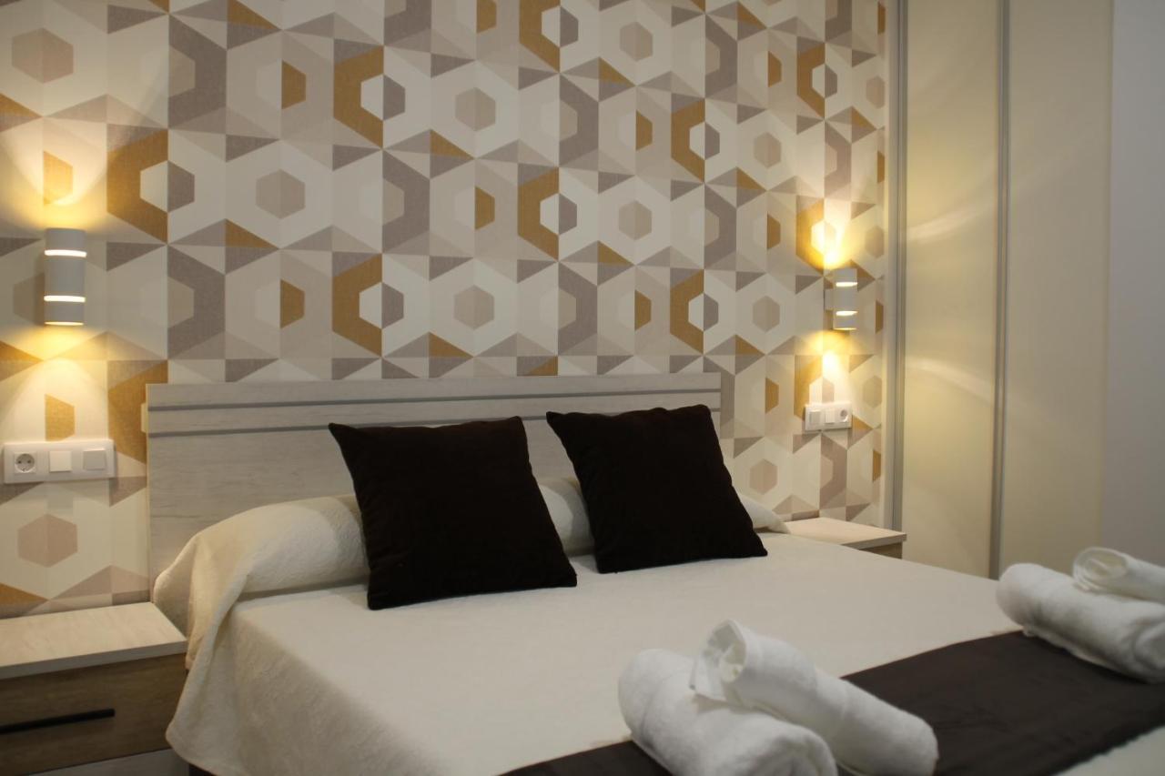 Baixo A Lua Rooming Sarria Extérieur photo